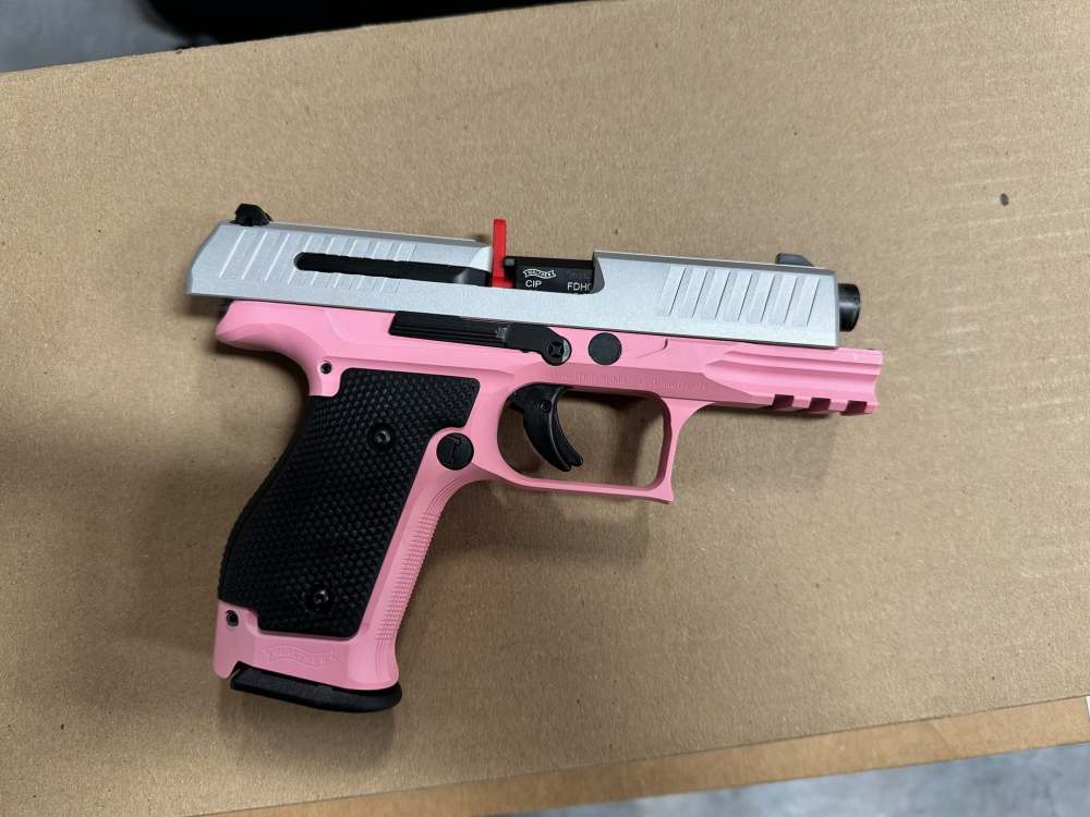 Walther PPQ Q4 SF 9mm Victoria Pink / Satin Aluminum-img-1