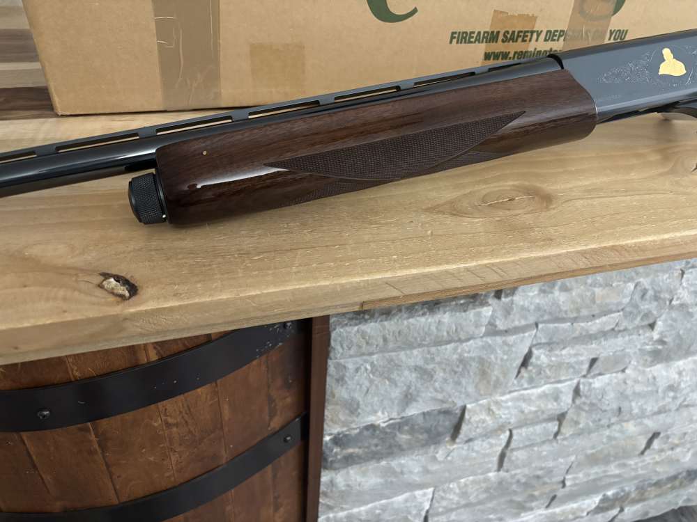 Remington 1100 lt-20 SAM WALTON limited edition 20 gauge semi auto shotgun -img-9