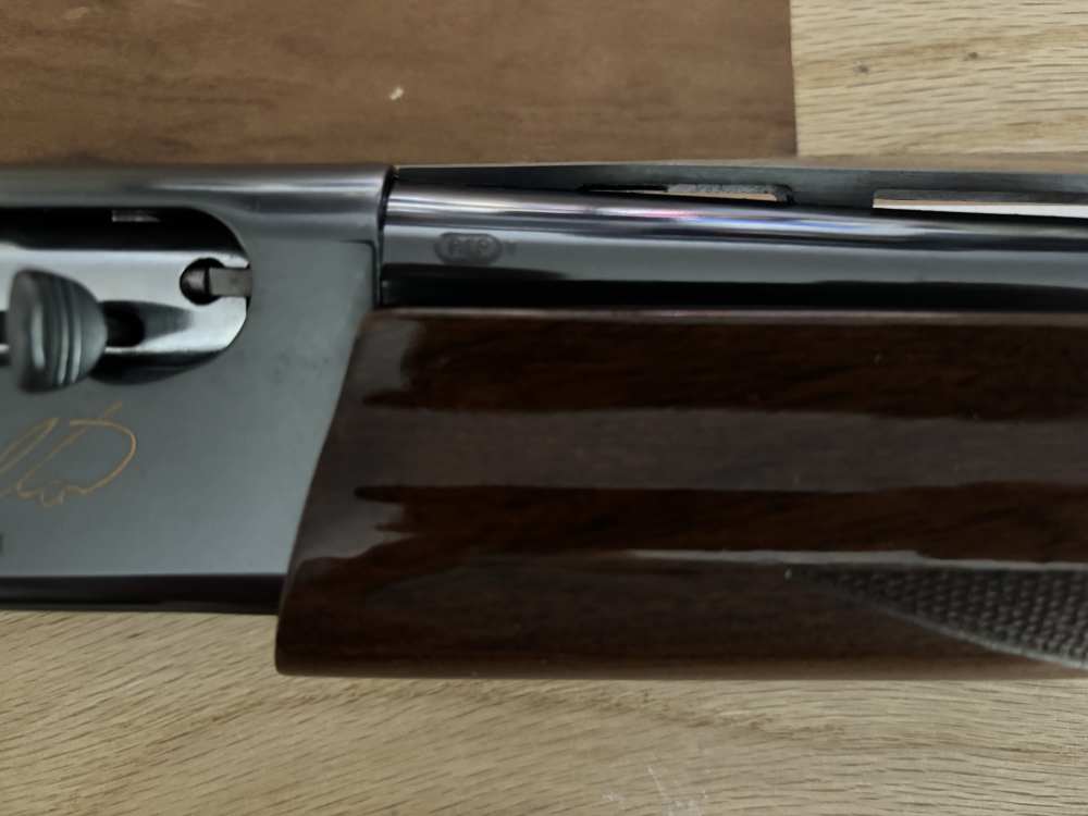 Remington 1100 lt-20 SAM WALTON limited edition 20 gauge semi auto shotgun -img-33