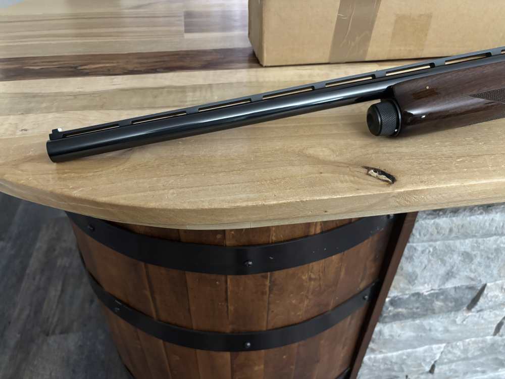 Remington 1100 lt-20 SAM WALTON limited edition 20 gauge semi auto shotgun -img-10