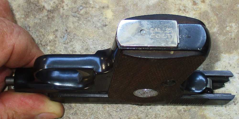 Colt Junoir .25 acp with TWO Magazines - Extra Barrel - Holster & Hard Case-img-16