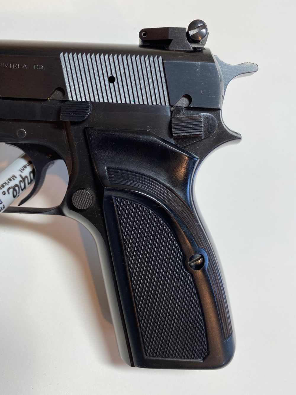 Belgian Browning Hi-Power 9mm "C" series 1977 w/ 2 grip sets/pouch-img-4