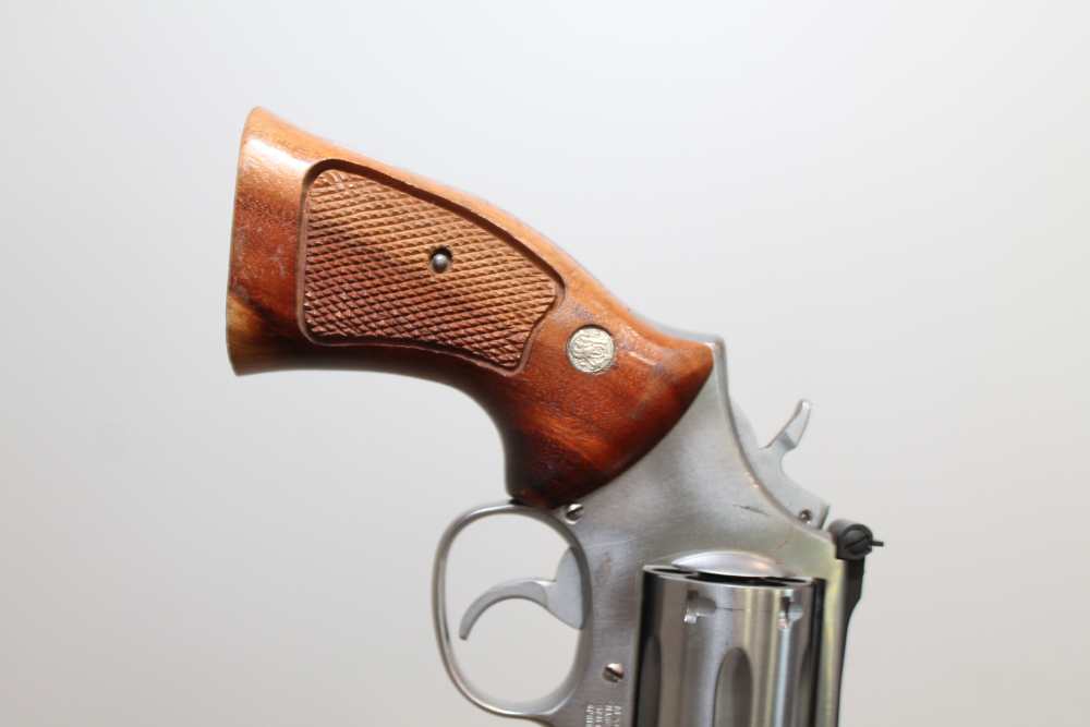 smith and wesson model 686 .357 magnum 4" NO DASH-img-3