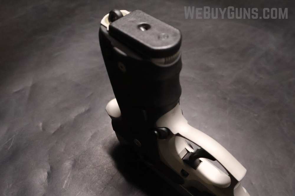 Beretta 92FS w/ Laser Semi-Automatic Pistol 9mm Parabellum-img-13