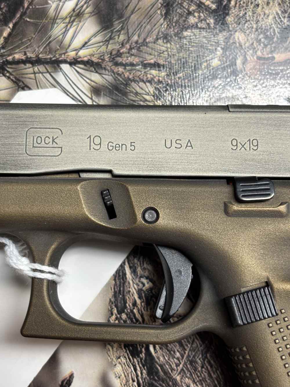 Glock 19 Gen 5 MOS CUSTOM CERAKOTE NEW -img-8