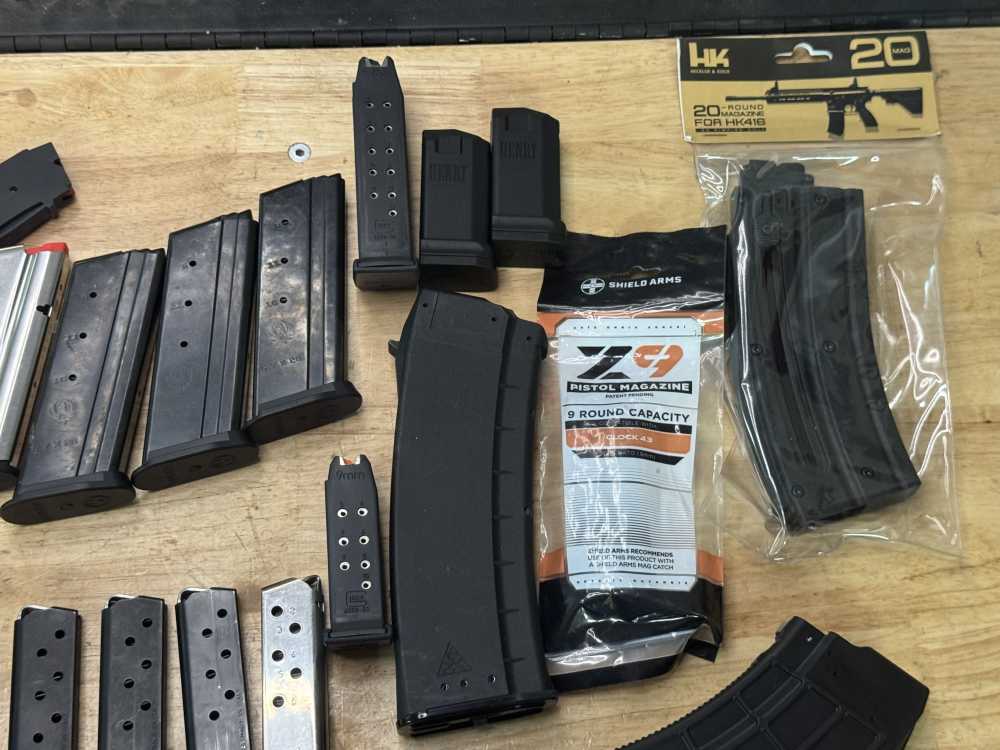 Large Lot of Firearm Magazines ( Penny Auction )-img-2
