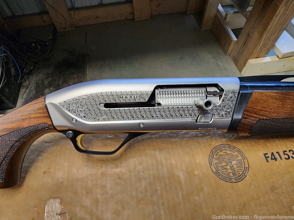 PICS! NEW BROWNING MAXUS II ULTIMATE 12 GA 28" WALNUT ENGRAVED 28 3" INCH-img-7