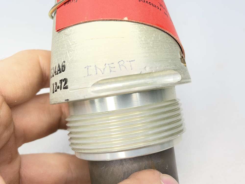 Inert M524A6 mortar fuze military ordnance Vietnam 81mm HE-img-5