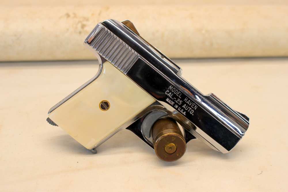 Phoenix Arms RAVEN semi-auto pistol .25acp SUPER CLEAN EXAMPLE! -img-1