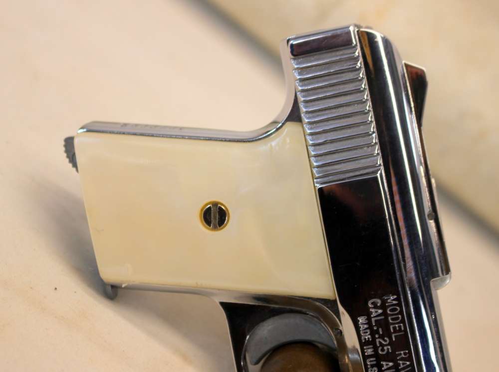 Phoenix Arms RAVEN semi-auto pistol .25acp SUPER CLEAN EXAMPLE! -img-2