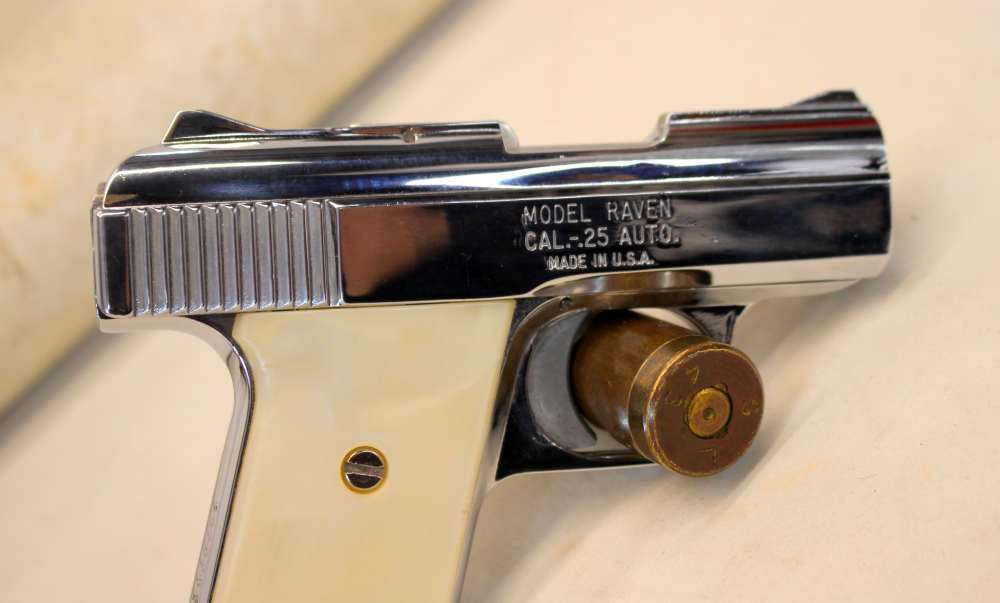 Phoenix Arms RAVEN semi-auto pistol .25acp SUPER CLEAN EXAMPLE! -img-3
