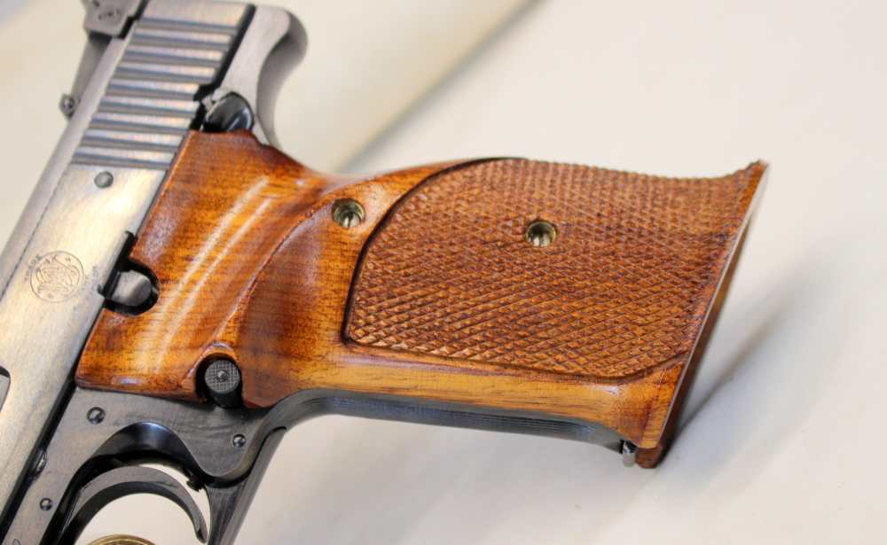 Smith & Wesson MODEL 41 semi-auto pistol .22LR 7" TARGET GUN S&W-img-7