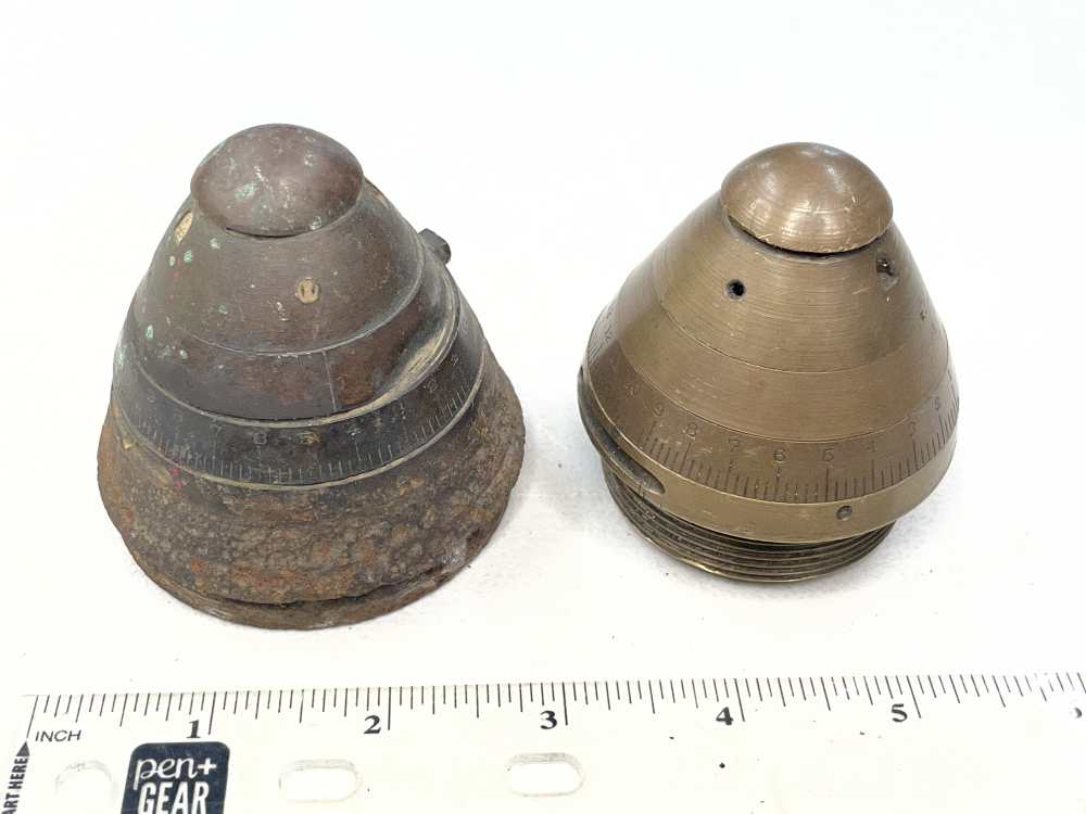 2 x Wartime Brass timed artillery fuzes unknown impact vintage military-img-0
