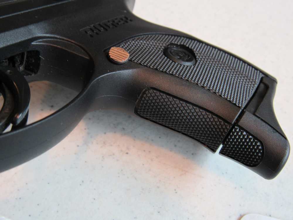 Pkg of Two Ruger 9mm Pistols EC9s & LC9s No Reserve-img-20