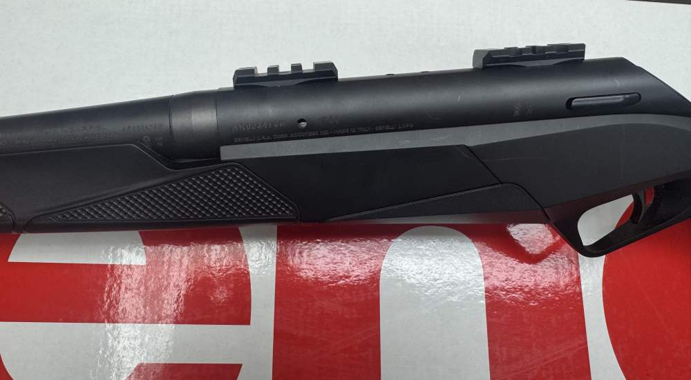 NEW Benelli Lupo Synthetic 300 Win Mag 24" 11901 Threaded .01 NR-img-3