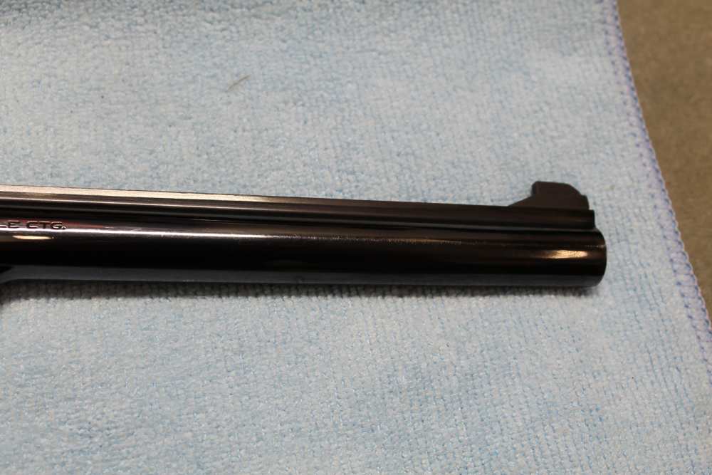 Smith & Wesson Model 17-4, .22 LR 8. 3/8 barrel, blued wood grips-img-15