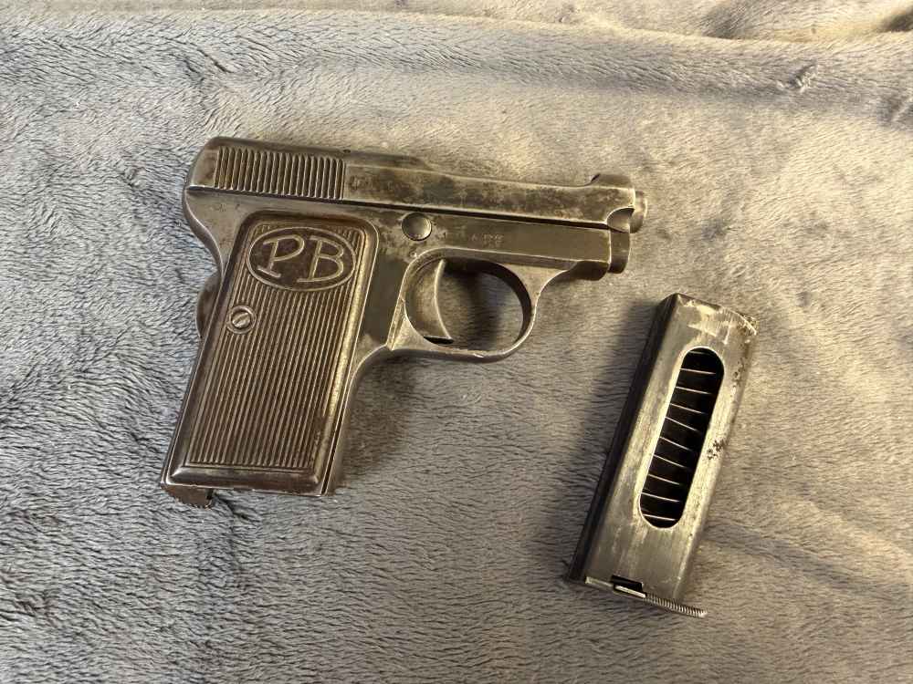 Beretta 1919 Pistol 6.35 /.25 acp  leather holster penny bid-img-0