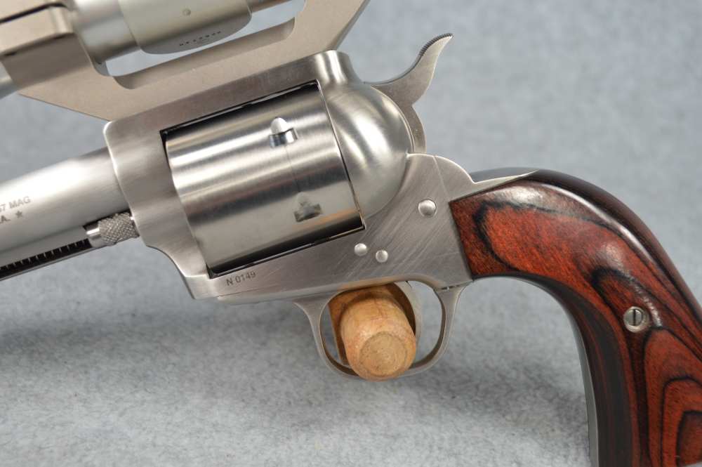 Freedom Arms Model 97 Premier Grade .357 Mag 7 1/2" Leupold M8 4x -img-4