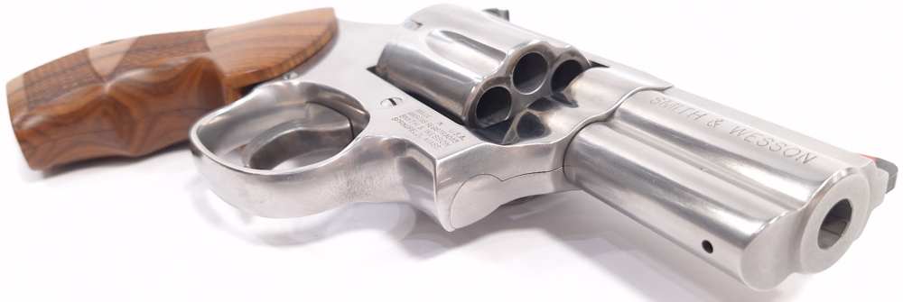 Smith & Wesson 686-6 Plus 357 Magnum 2.5" 7 Round Capacity-img-17