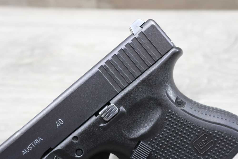 Glock 27 Gen 4 .40 S&W Subcompact Pistol – Penny Auction - NO RESERVE!-img-2