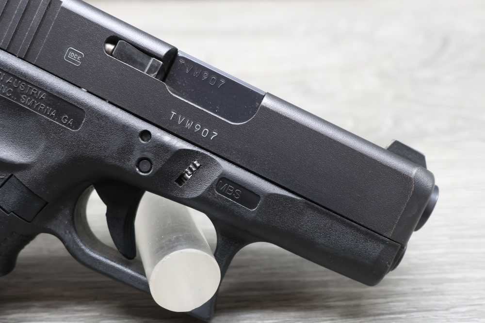 Glock 27 Gen 4 .40 S&W Subcompact Pistol – Penny Auction - NO RESERVE!-img-7