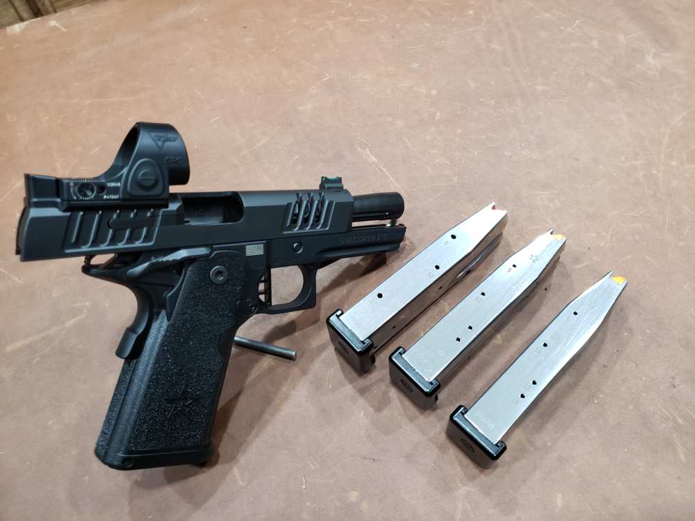 Staccato C 2011 9mm 4" w/ Trijicon SRO & (3) 17-Rnd Mags NO RESERVE-img-2