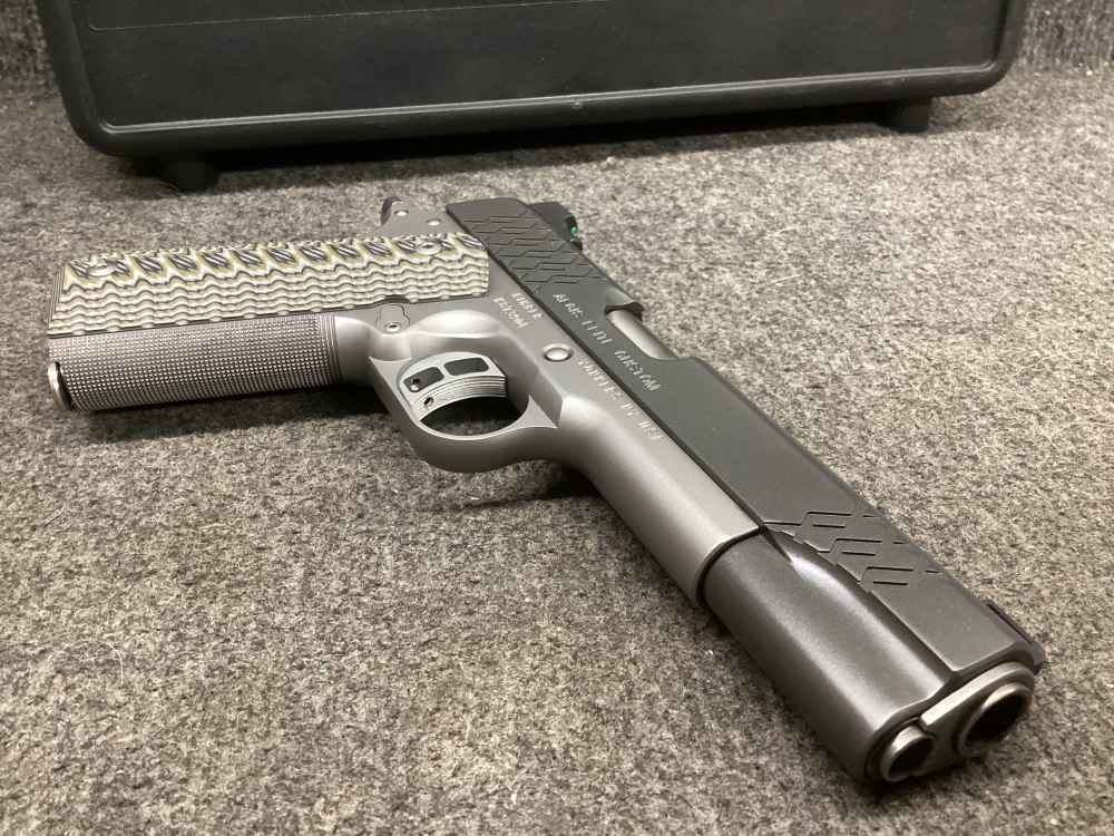 Kimber Aegis Elite custom 45acp 5" barrel  Two tone Box 2-8RND Mags-img-10