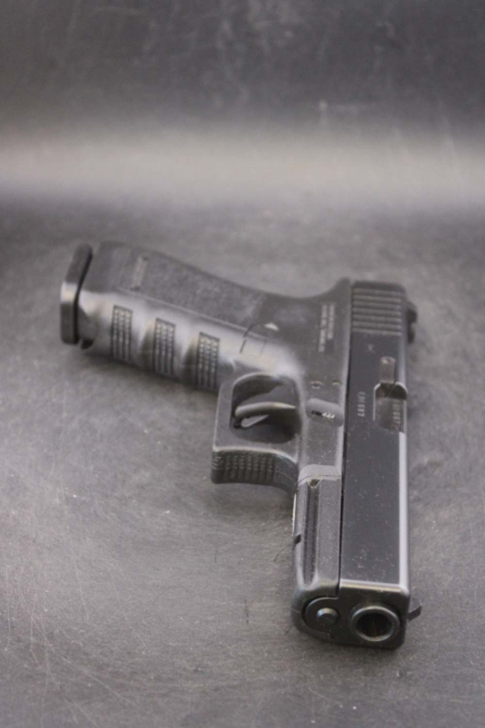 Glock 22 Gen3 .40S&W Item P-129-img-12