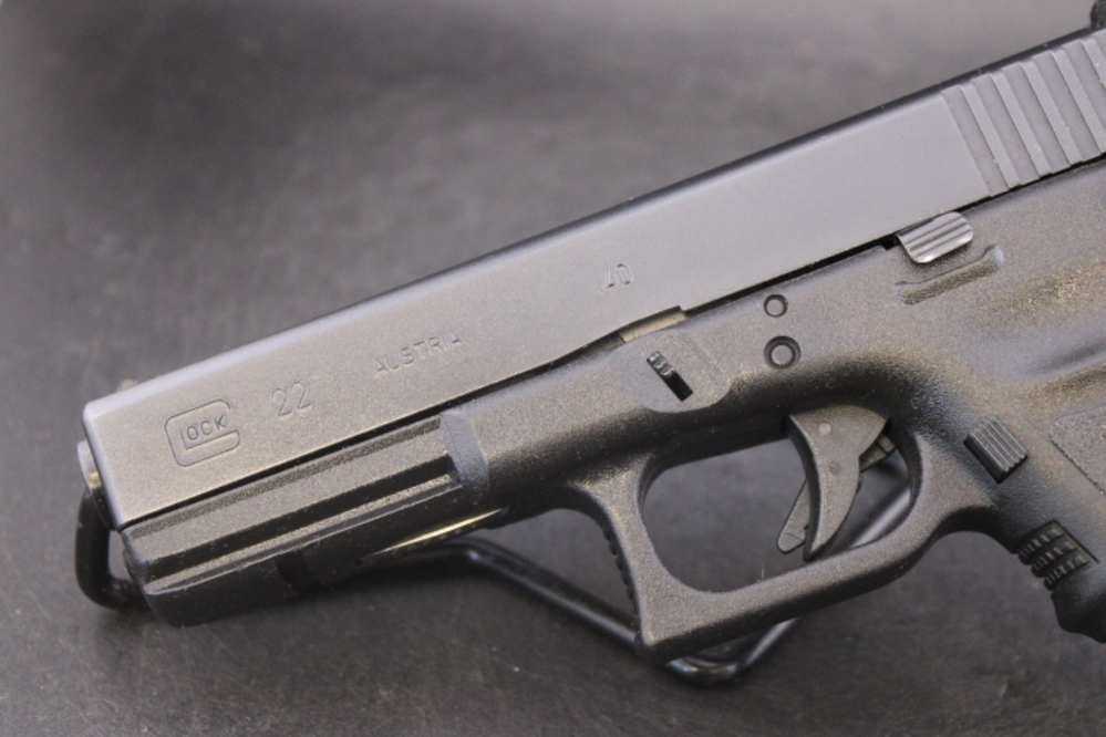 Glock 22 Gen3 .40S&W Item P-129-img-6