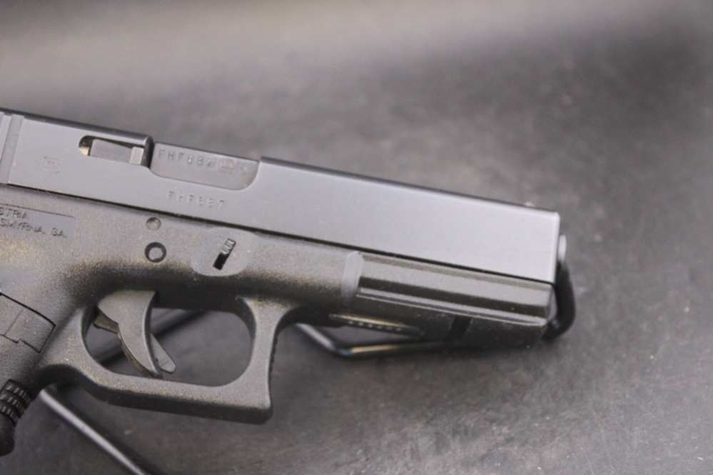 Glock 22 Gen3 .40S&W Item P-129-img-2