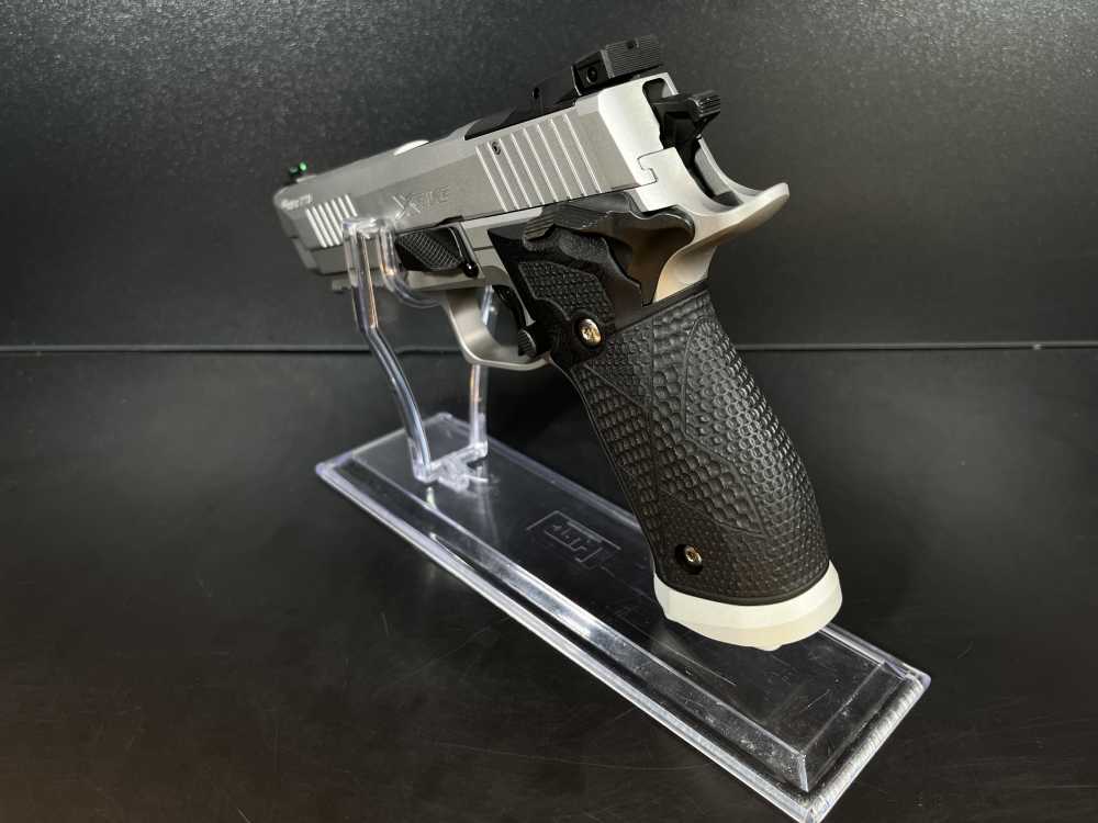 Sig P226 9mm Pistol-img-4