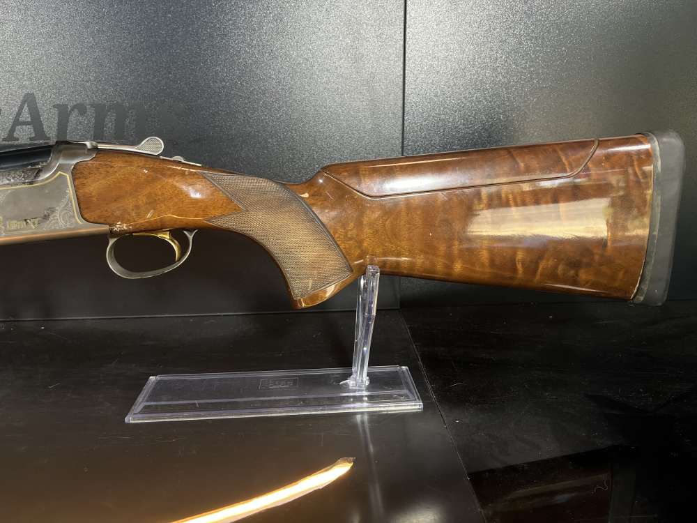 Browning 12 Gauge Shotgun-img-11