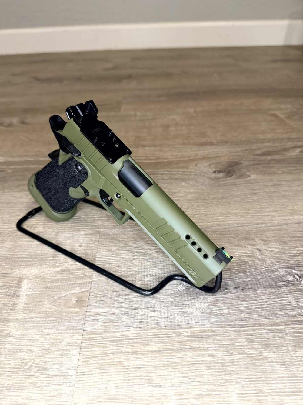 Custom Tisas 1911 Duty 9 DS V8 PORTED CERAKOTE STIPPLE-img-4
