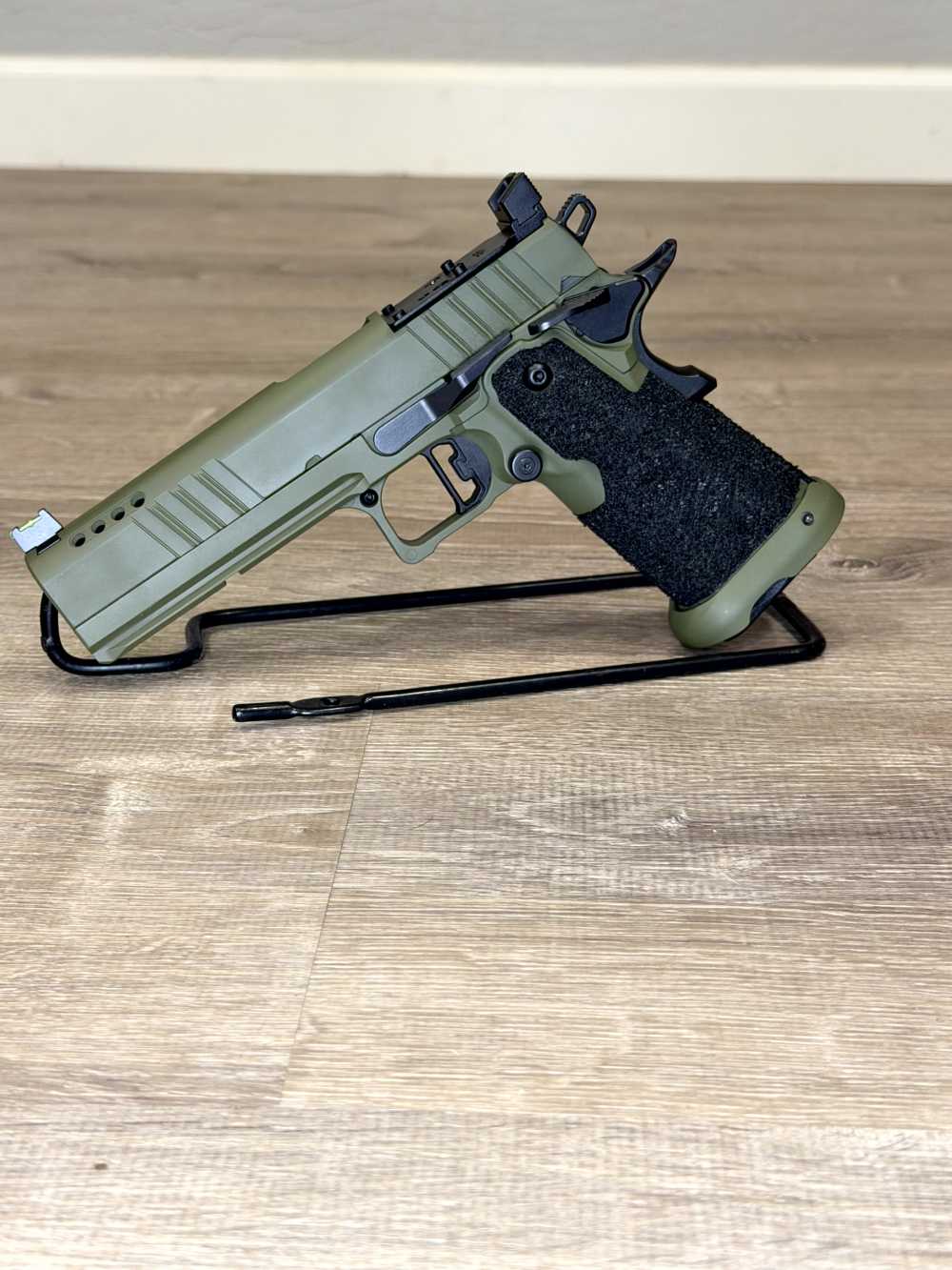Custom Tisas 1911 Duty 9 DS V8 PORTED CERAKOTE STIPPLE-img-1