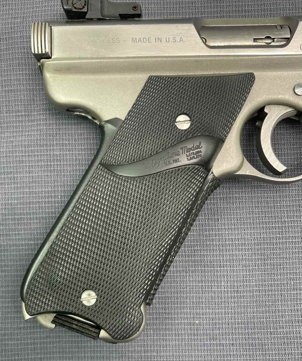 AMT Lightning .22lr semi auto pistol W/Box -img-3