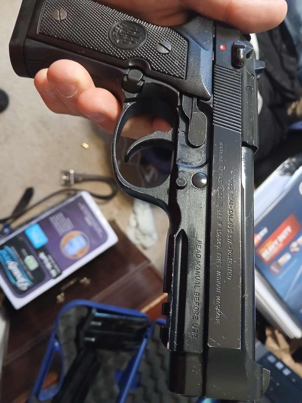 BERETTA 96A1 40 CAL  7 MAGS AND 9mm CONVERSION BARREL-img-6
