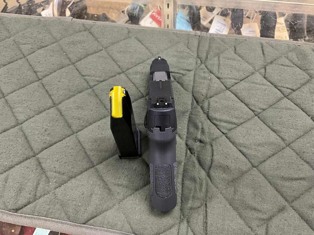 Taurus PT 111 G2C 9mm  -img-4