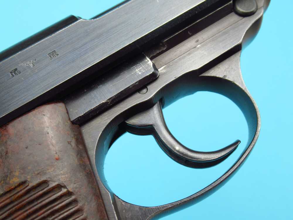 Very nice 1944 German WWII Walther P38 pistol 9mm Luger AC44 Mauser-img-52