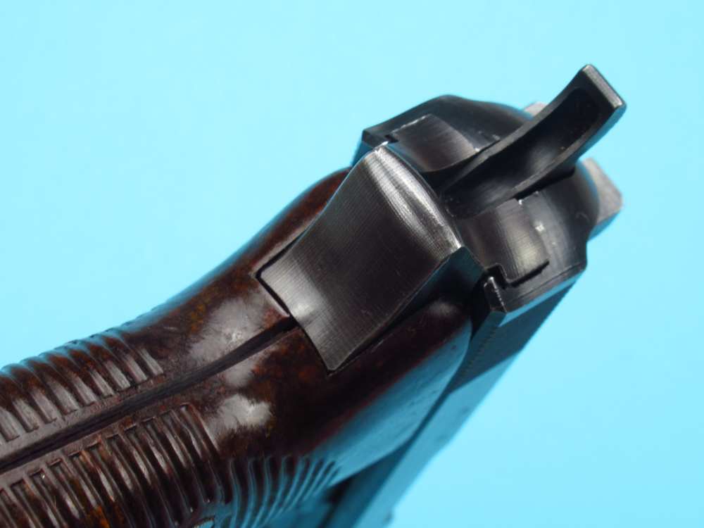 Very nice 1944 German WWII Walther P38 pistol 9mm Luger AC44 Mauser-img-63