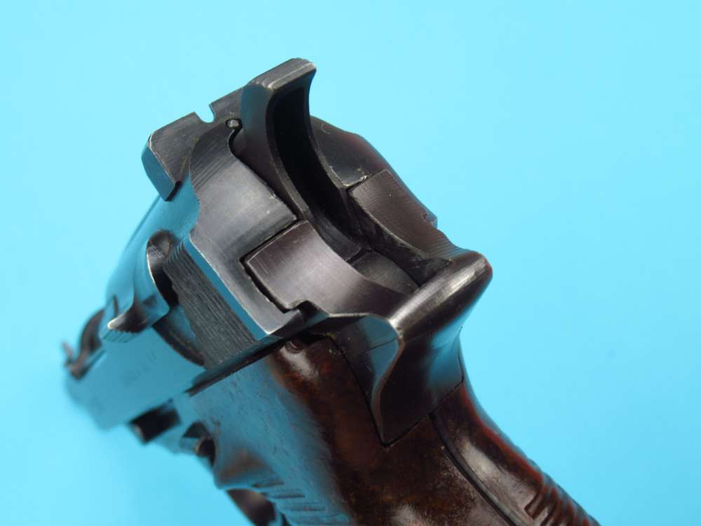 Very nice 1944 German WWII Walther P38 pistol 9mm Luger AC44 Mauser-img-35