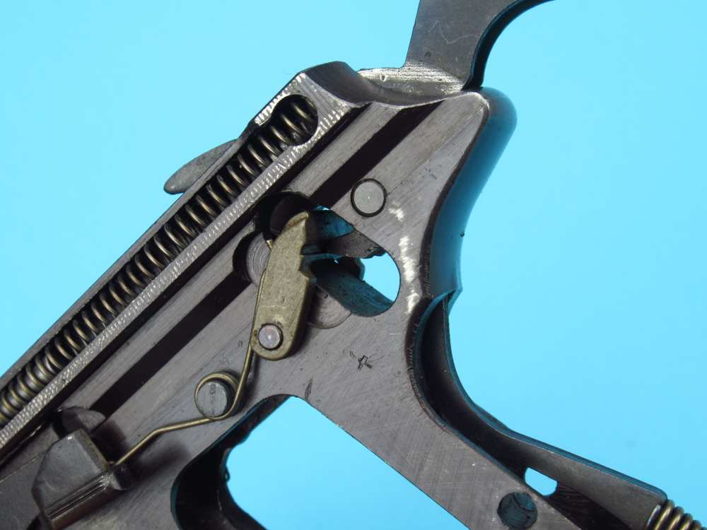 Very nice 1944 German WWII Walther P38 pistol 9mm Luger AC44 Mauser-img-96