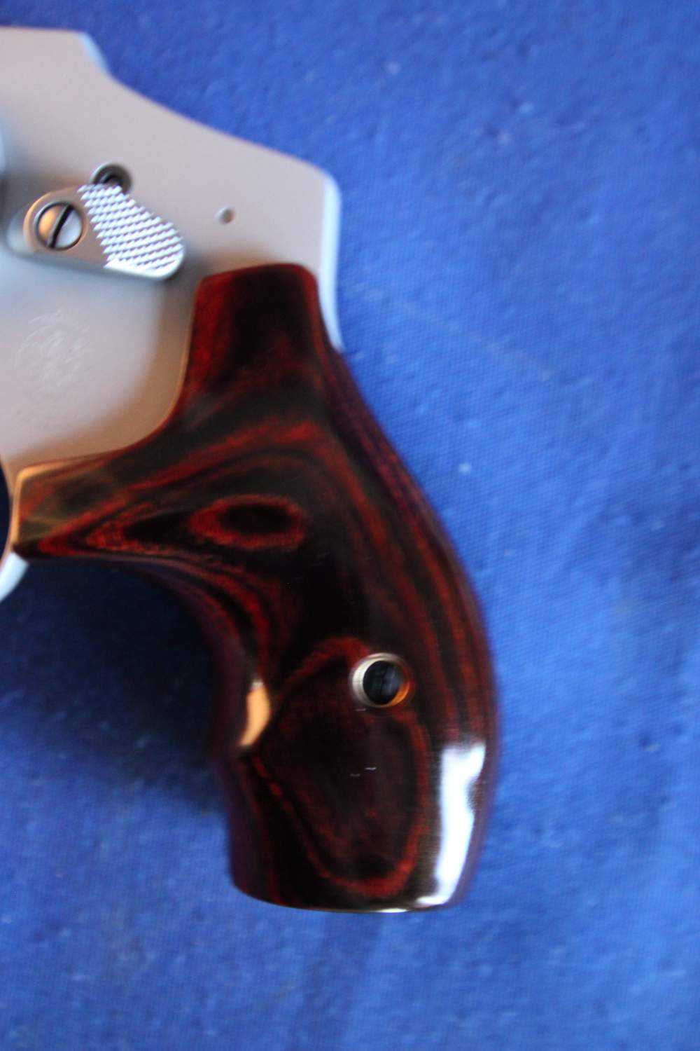 Smith & Wesson 642 -2 Lady smith .38 Revolver 2" Barrel SS & Rosewood-img-3
