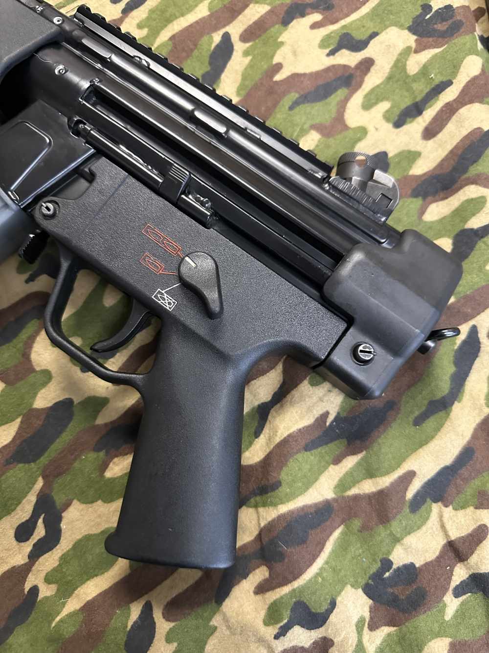 HK MP5-40 .40 S&W, w/6 Magazines and Extras, Excellent!-img-9