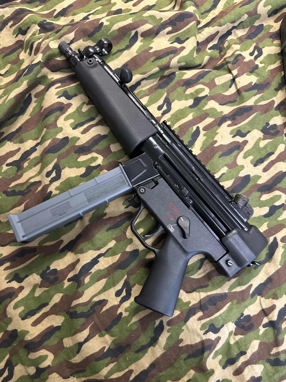 HK MP5-40 .40 S&W, w/6 Magazines and Extras, Excellent!-img-5