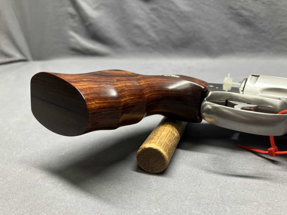 Gorgeous Colt Python Elite - .357 Magnum - 6" Barrel w/ Case - MFD 2000-img-26