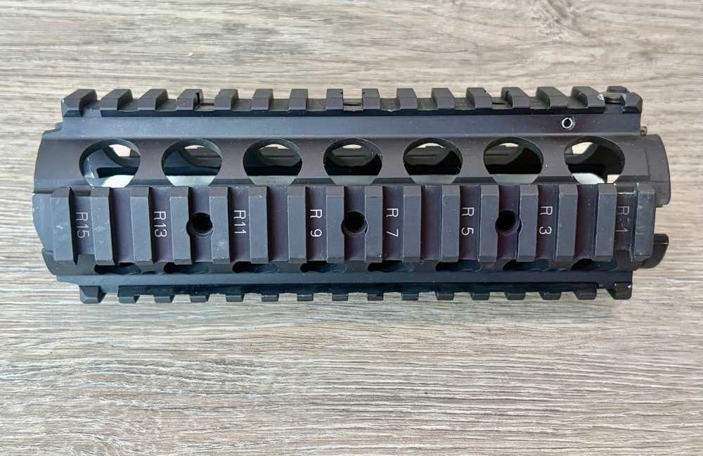 Knight’s Armament Company KAC M4 RIS 1913 Quad Railed Handguard, Vero Beach-img-3