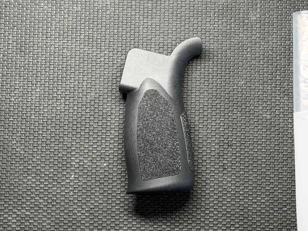HK HK416A5 MR223 MR556 HK417 MR762 G28 Grip V2 227610 German OEM NEW-img-2