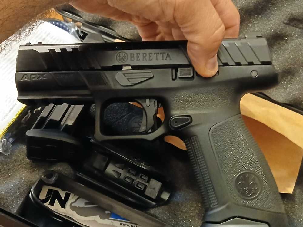 BERETTA APX A1 FULL SIZE.   LOW  PRICE-img-5