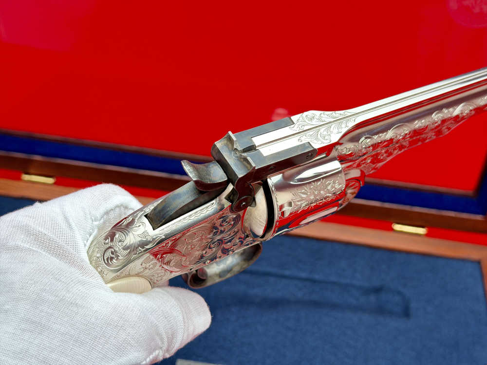 FACTORY ENGRAVED - Smith & Wesson Performance Center Schofield 2000-img-15
