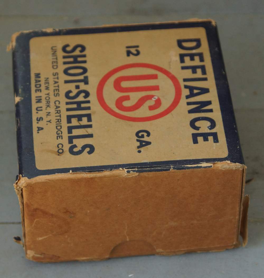 Vintage12 GA US DEFIANCE 2 Piece BOX NO 4 SHOT-img-2